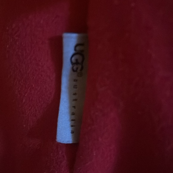 UGG BATHROBE - Picture 3 of 9